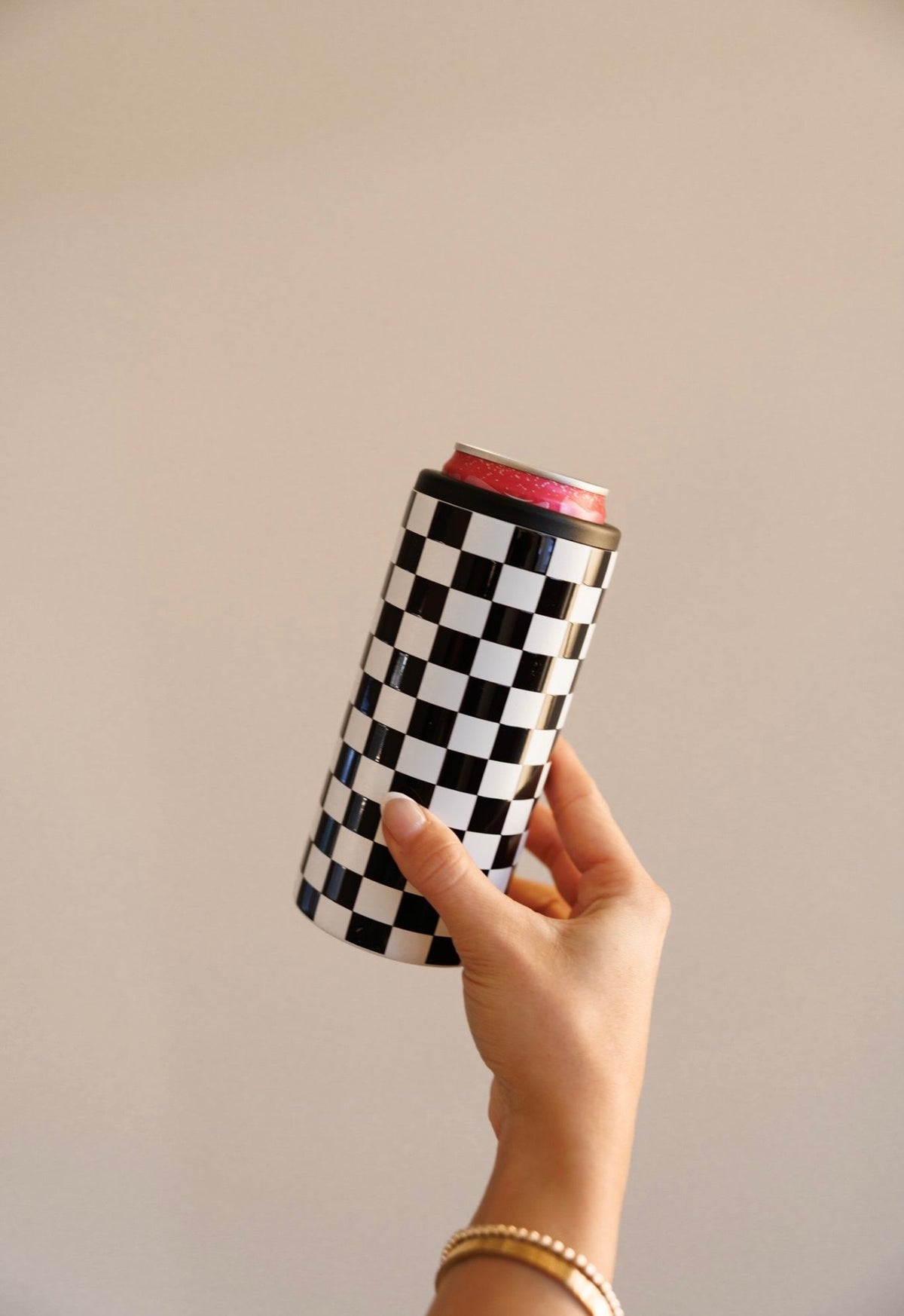 Hard Cooling Can in Checkerboard