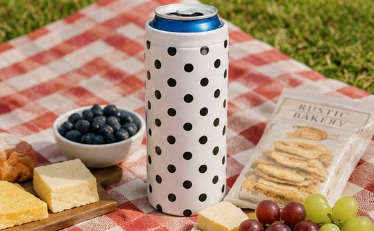 Hard Cooling Can in White Polka Dot