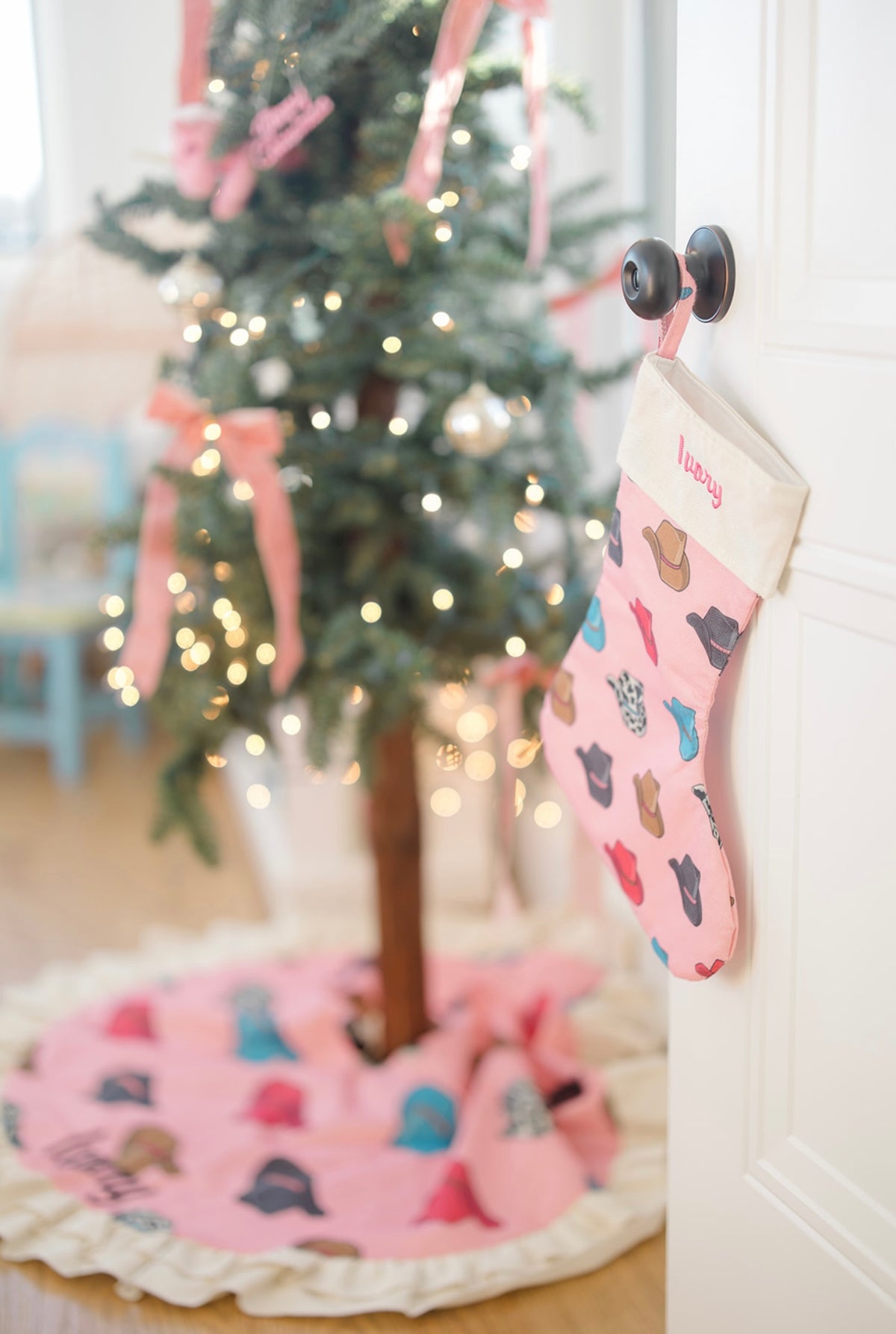 Pink Cowboy Hat Christmas Tree Skirt