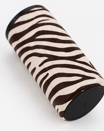 Hard Cooling Can in Zebra Stripe