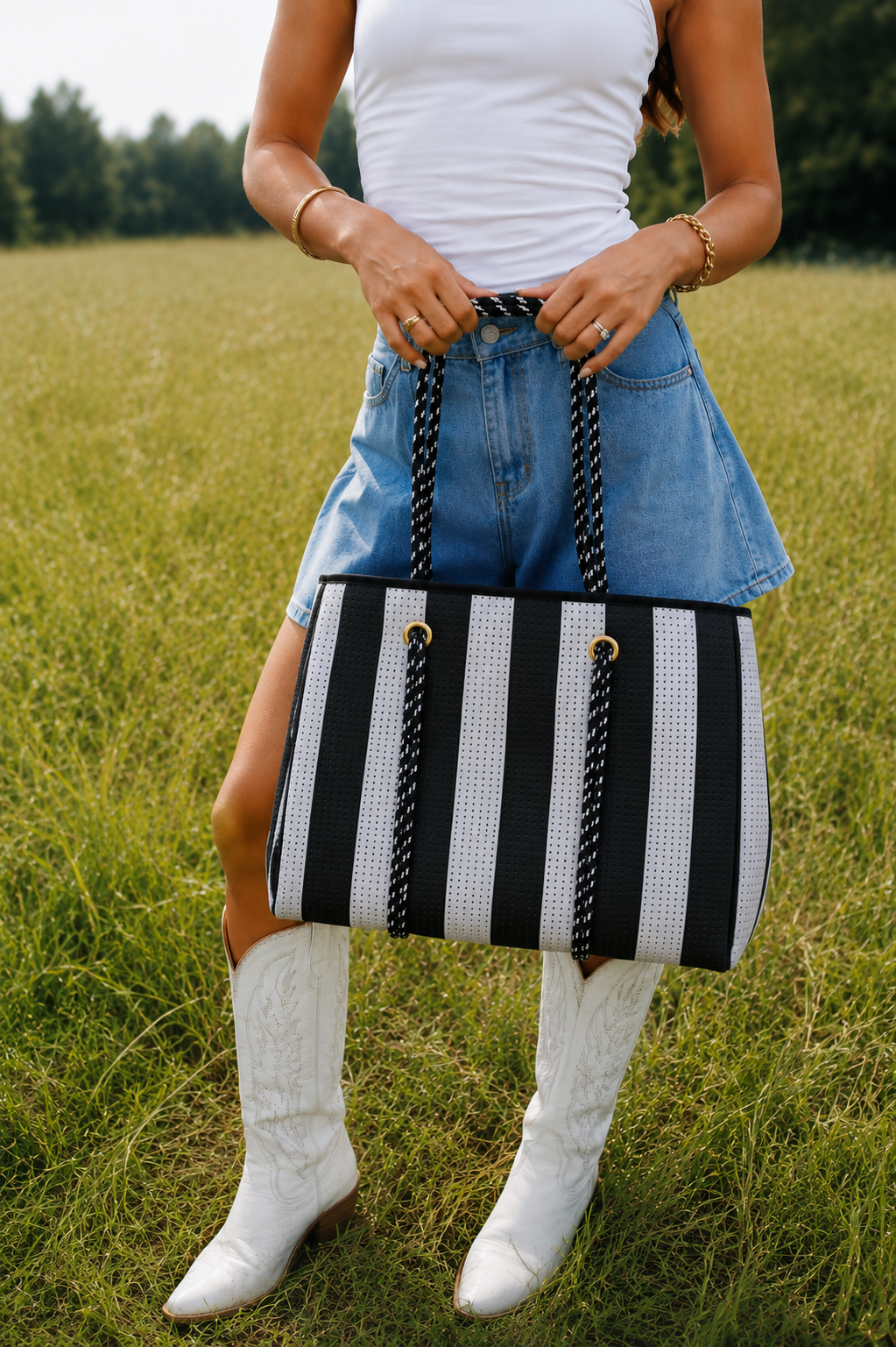 Large Tote in Black Striped